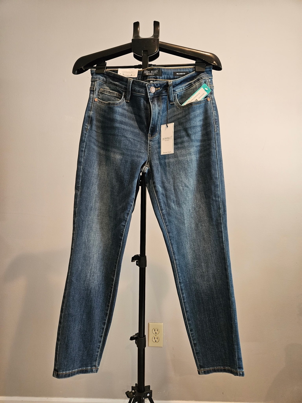 Judy Blue - Relaxed Fit, Stretchy Jeans